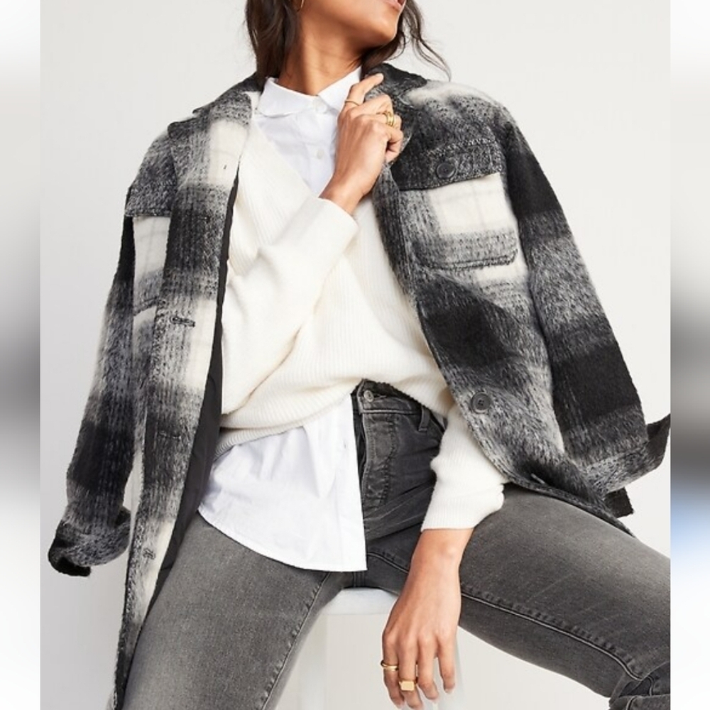 Old Navy Plaid Flannel Long Utility Shacket-Black/White